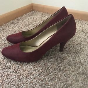 Size 10 Maroon Heels